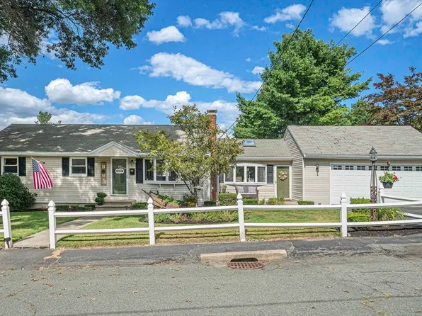 51 Stearns Dr, Randolph, MA 02368
