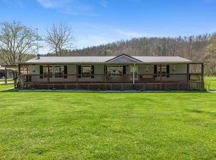 21294 Bolts Fork Rd, Rush, KY 41168