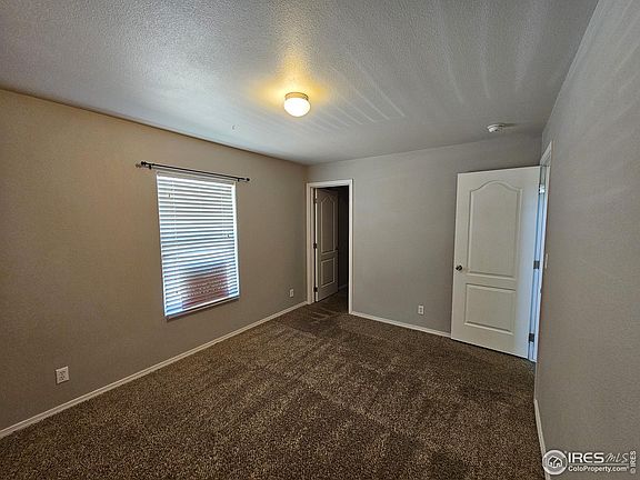 4th image of 10602 Aspen St