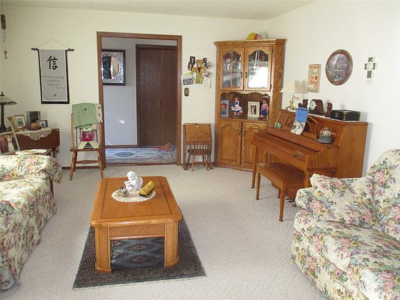 2nd image of 3509 Skyline Dr