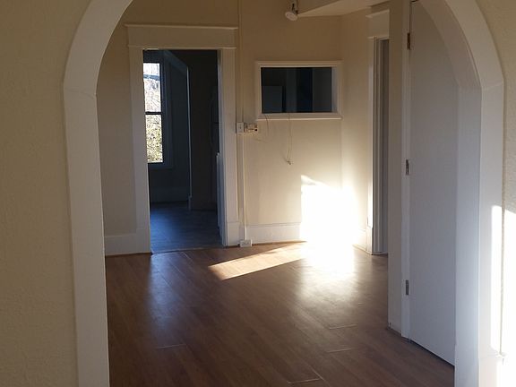5th image of 1220 Stewart Ave SE