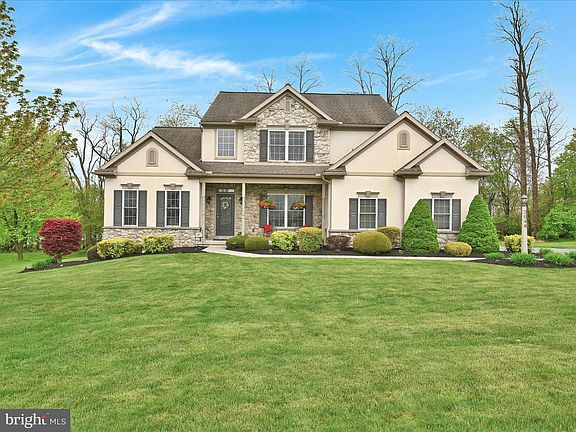5th image of 2048 Mallard Ln #L-0015