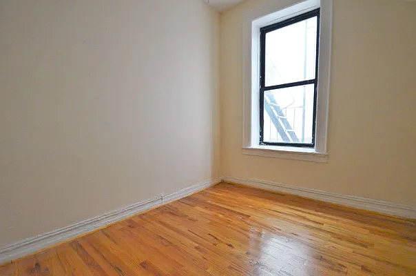 Rented by CITY SKYLINE REALTY INC | media 4