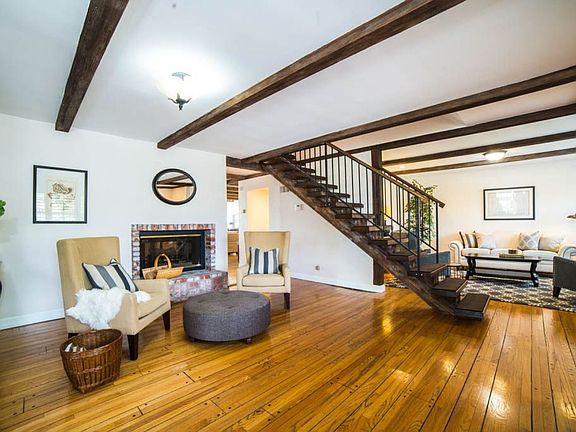 3rd image of 4158 Benedict Canyon Dr