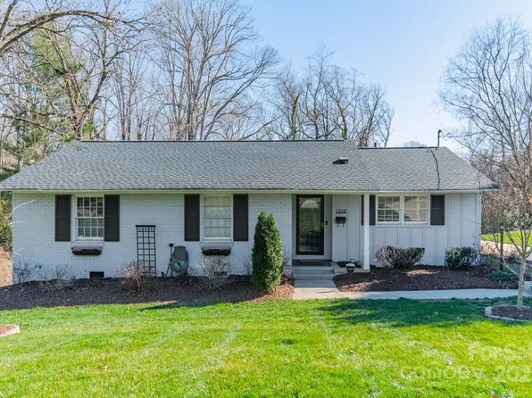 1310 Seneca Pl, Charlotte, NC 28209