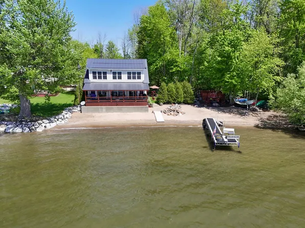 635 Firehouse Road, Alburgh, VT 05440