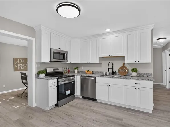117 Jenness Ln, Newport News, VA 23602