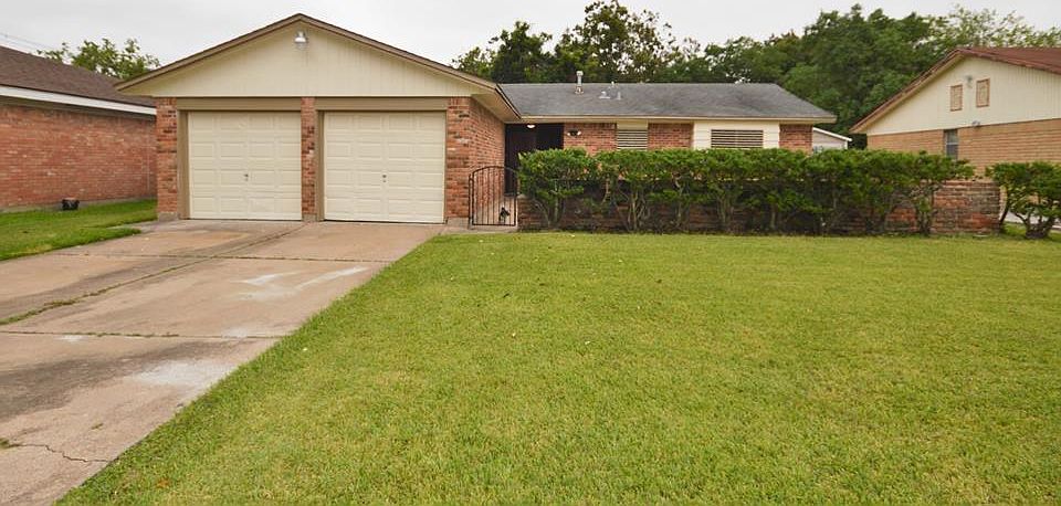 1st image of 3026 Princeton Pl