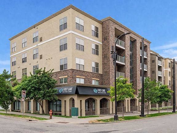 3rd image of 2900 University Ave SE APT 300
