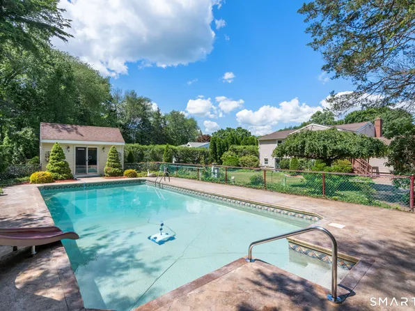 48 Jefferson Circle, Clinton, CT 06413