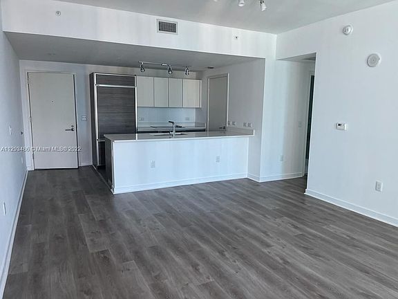 4th image of 1100 S Miami Ave #4009