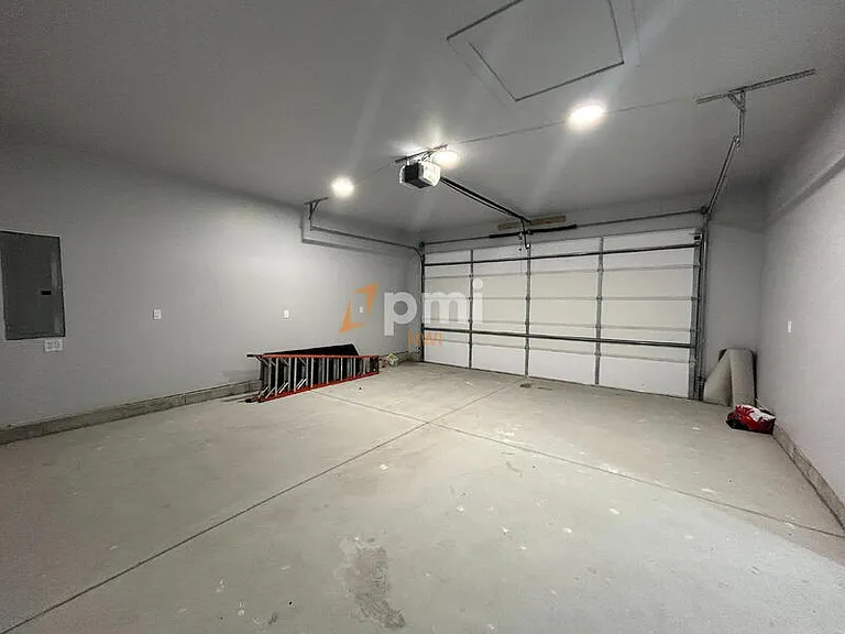 5212 Torrence Ave — Photo 27