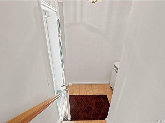 3rd image of 186 Pinewood Road #56