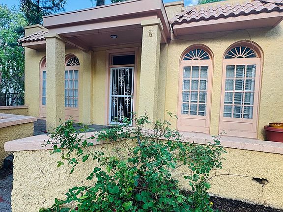 3rd image of 8403 Flower Ave