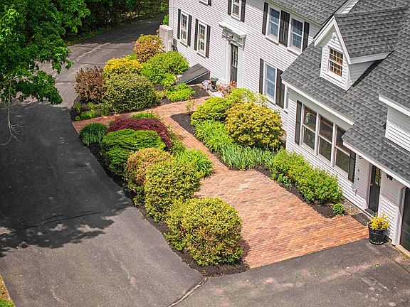 5th image of 115 Cocheco Street
