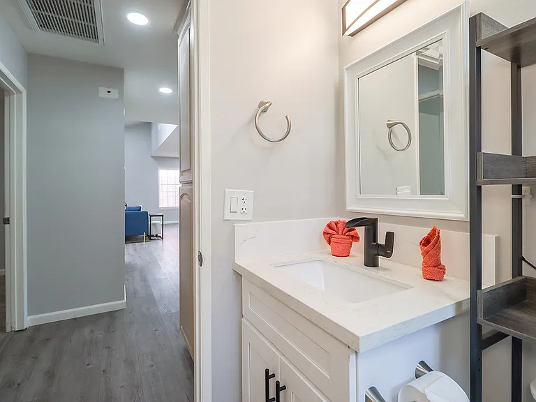 5664 E Bloomfield St — Photo 21