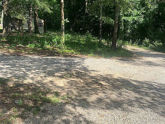 3rd image of 881 County Road 251
