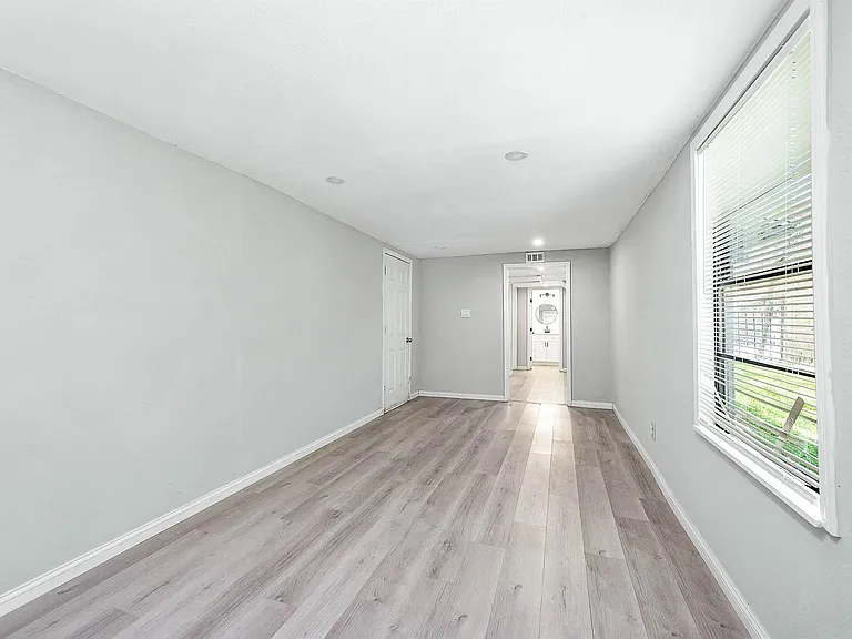4356 Phlox St — Photo 30