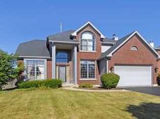 2041 Gardner Cir W, Aurora, IL 60503