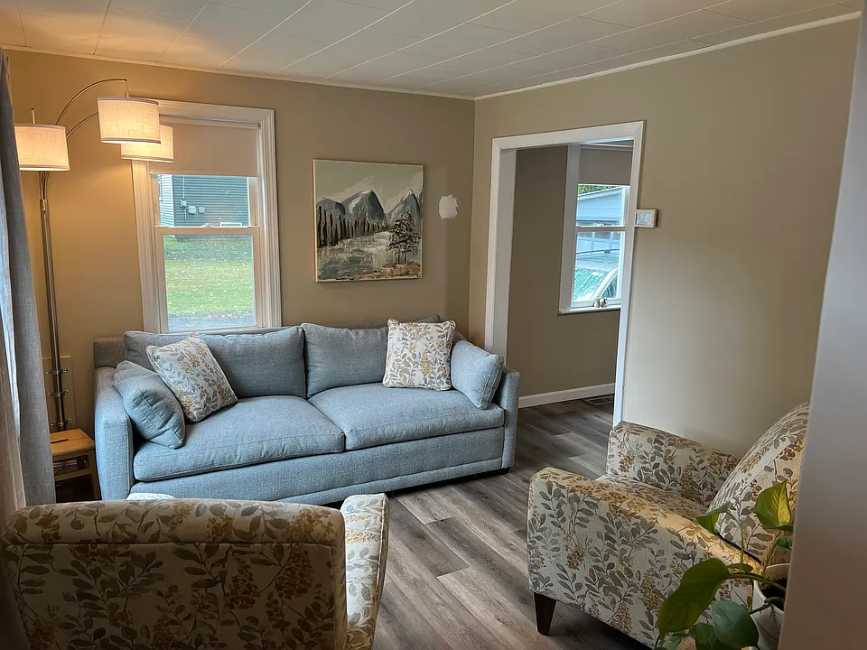 46 Maple Point