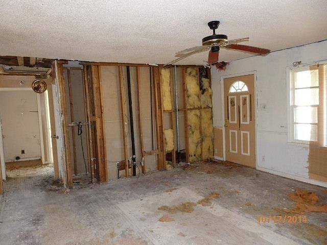 Building Photo 3