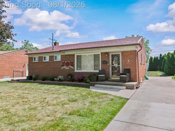 6140 Plainfield St, Dearborn Heights, MI 48127