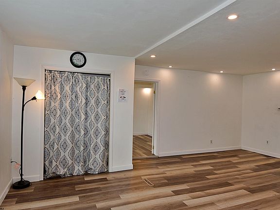 4th image of 443 Lawman Ave
