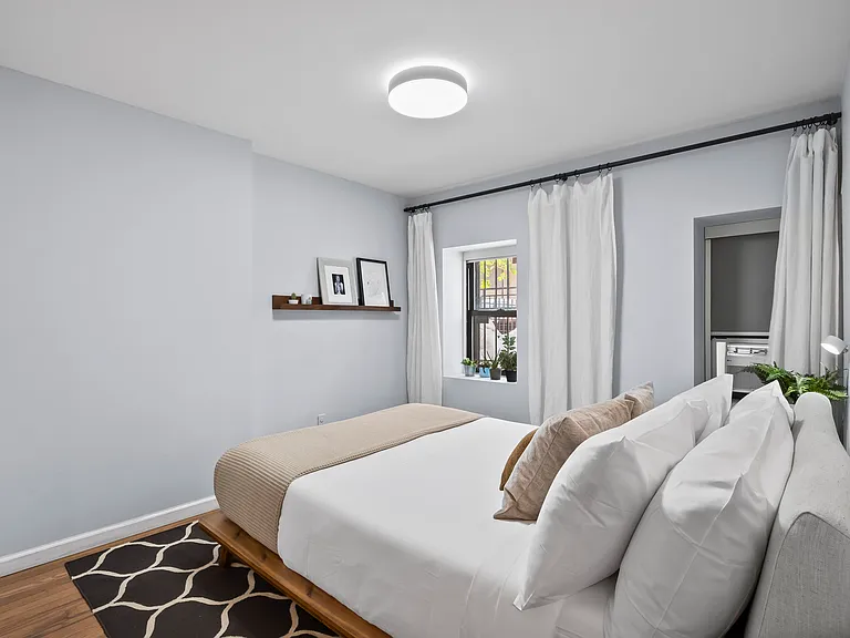 649 De Kalb Ave #1 — Photo 20