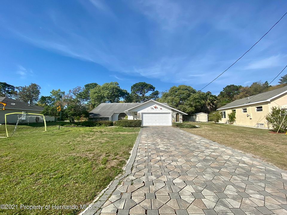 2nd image of 1399 Whitewood Ave