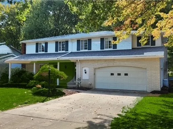 27625 Laurell Ln, North Olmsted, OH 44070