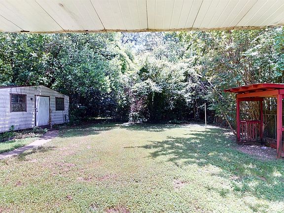 3rd image of 3234 Willow Lane Dr