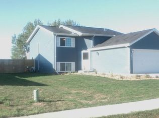 3031 32nd Ave S, Moorhead, MN 56560