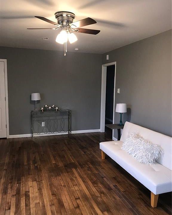 2nd image of 111 N New Ave