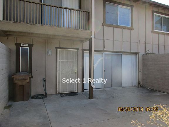3rd image of 2607 Fairmont Ln