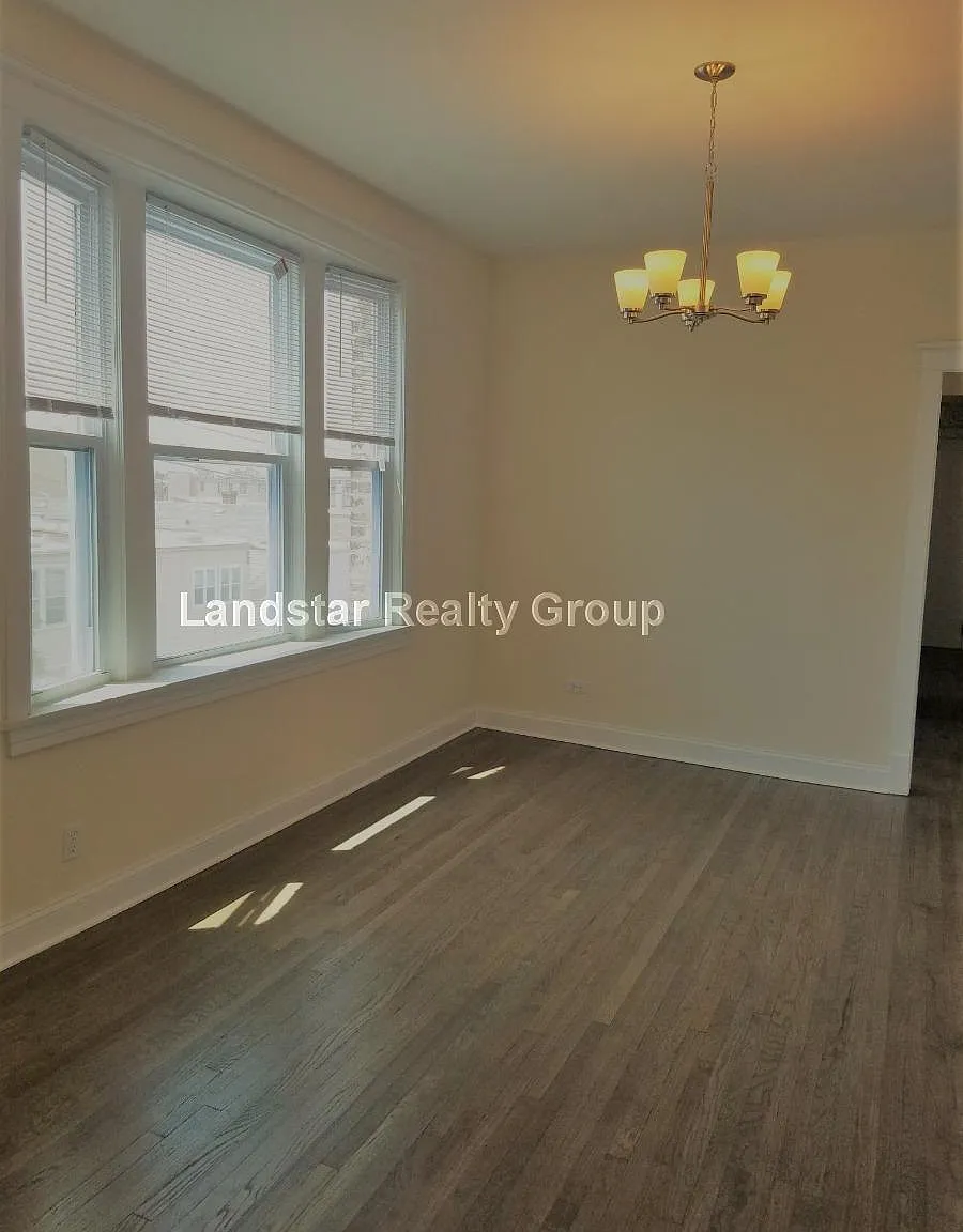 2 bed, 1.0 bath, $2,695 — Photo 3