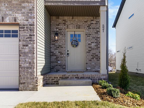 5th image of 521 Charleston Cove Way