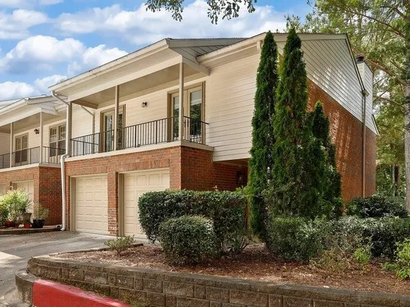 201 Brandywine Cir, Sandy Springs, GA 30350