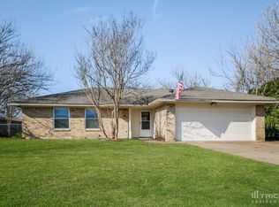 119 Dunn St, Red Oak, TX 75154