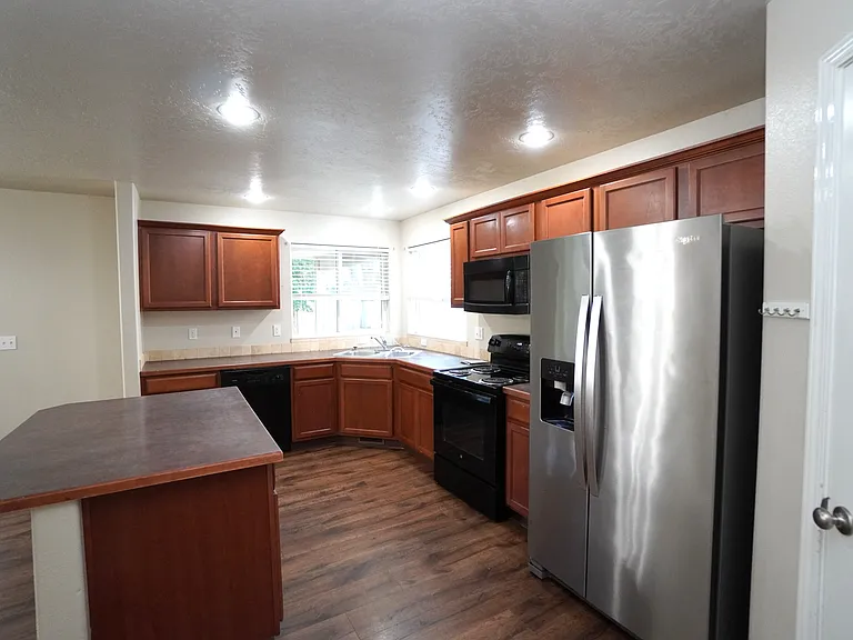 2934 NW 11th Ave — Photo 11