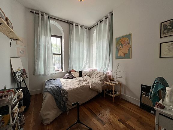 5th image of 54 Lewis Ave #1FF
