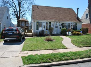126 Winchester Ave, Staten Island, NY