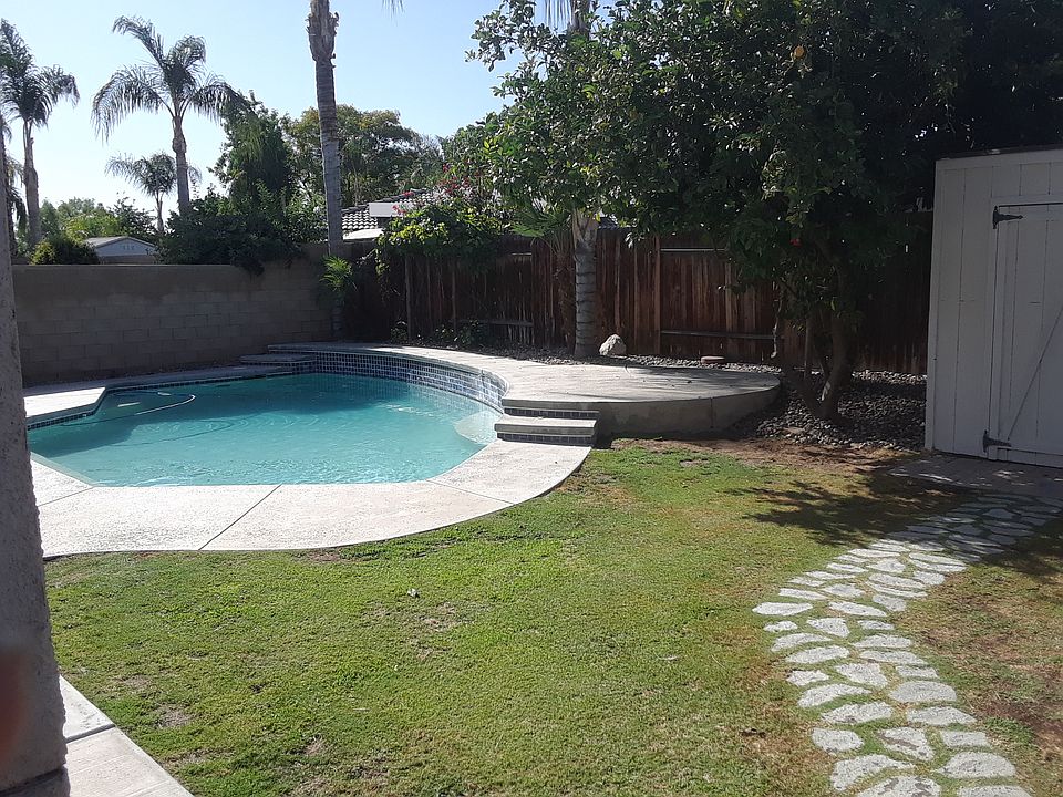 1st image of 10410 Arapaho Ave