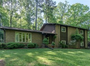 1230 Wales Dr, High Point, NC 27262