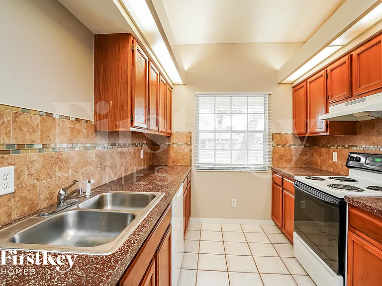 8296 Buena Vista Rd — Photo 6