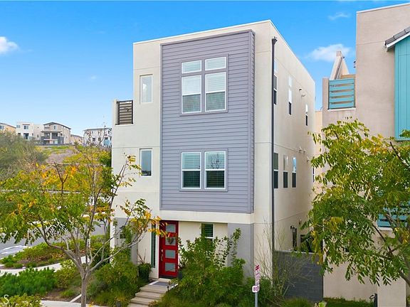 2nd image of 5 Splendor Way