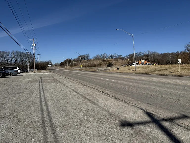 1003 S Cradduck Rd #1-B — Photo 3