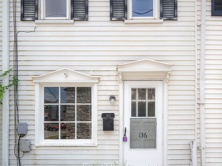 136 W Church Ave — Photo 1