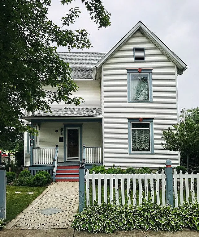 150 Walnut St photo 1