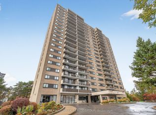 1195 Richmond Rd #1702, Ottawa, ON K2B 8E4