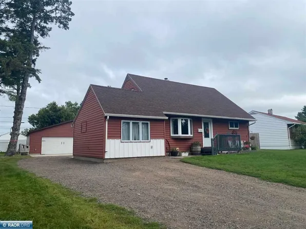 213 Dorchester Dr, Hoyt Lakes, MN 55750